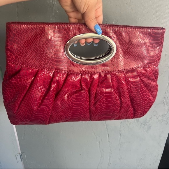 Vintage Express Red Faux Leather Clutch Snake Skin Snap Handle Bag - Picture 4 of 7